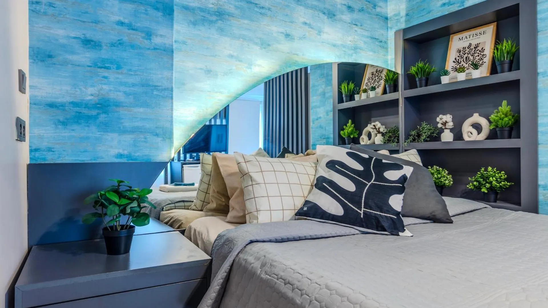 Equipment Modernist Design - In The Bosphorus - Galataport - Taksim Apartment Istanbul